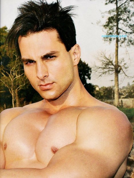 G Magazine - Marcelo Racanely - AquariumGay.net 23