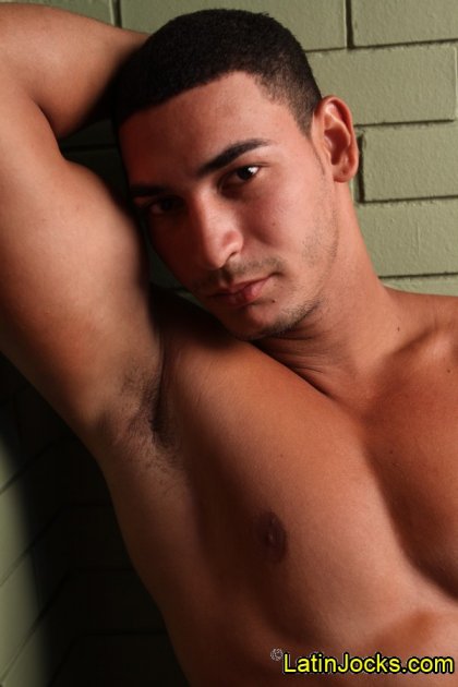 Julio Cesar - Latinosbrazil.blogspot.com 17