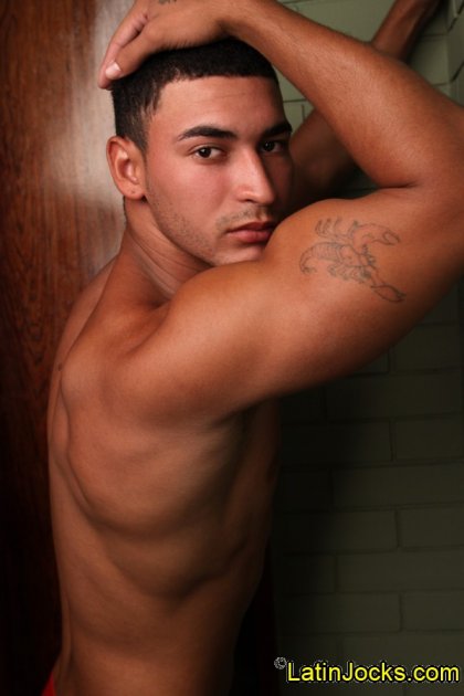 Julio Cesar - Latinosbrazil.blogspot.com 24