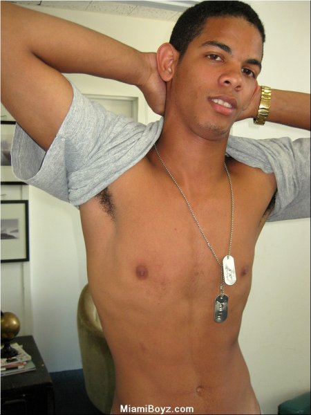 Adrian -  latinosbrazil.blogspot.com 14