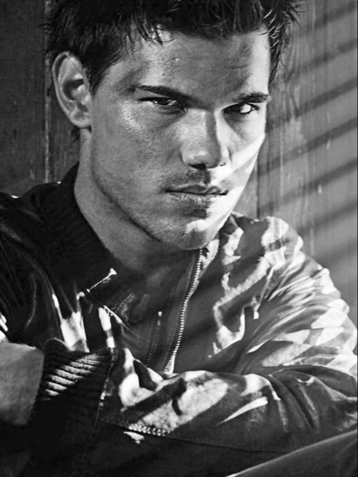 Taylor Lautner  4