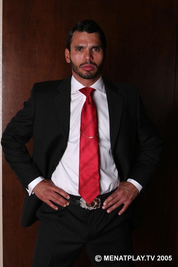 Jean Franco Red Tie - MaxeGatos 1