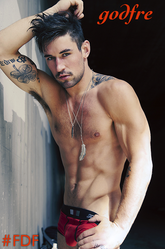 Benjamin Godfre - MaxeGatos 45